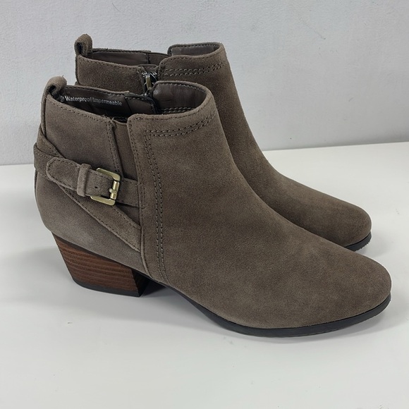 New Blondo Taupe Idra Waterproof Suede Ankle Booties Size 8 - Picture 1 of 10
